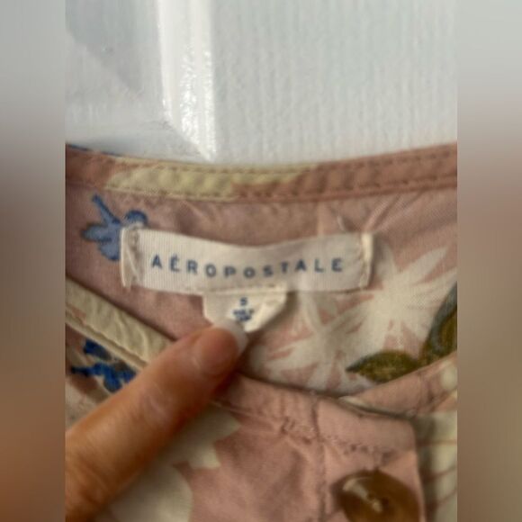 Aeropastel Blush Floral Crop Top - Picture 2 of 5